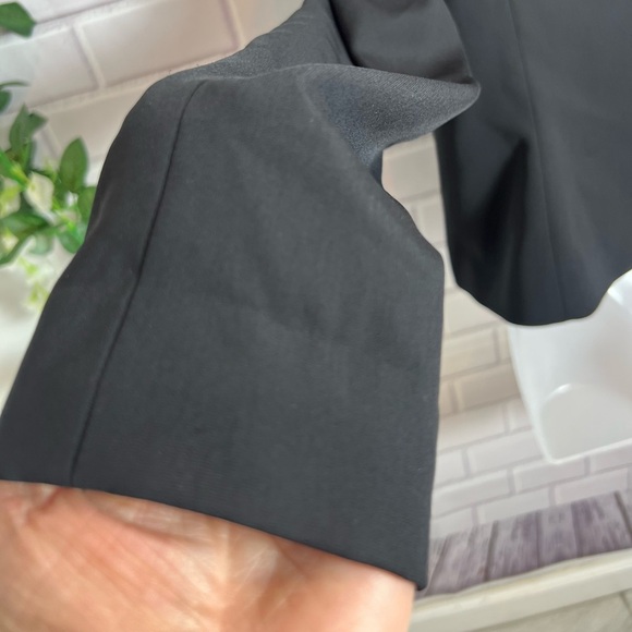 BCBGMAXAZRIA women Black Tailored Blazer with Notched Lapels/size M - Picture 8 of 12